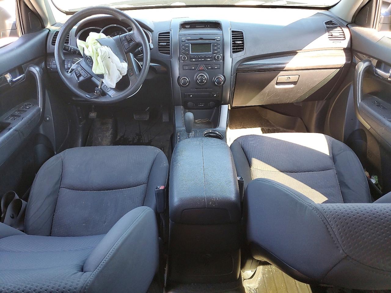 2012 Kia Sorento VIN 5XYKT4A62CG188609 photo 8