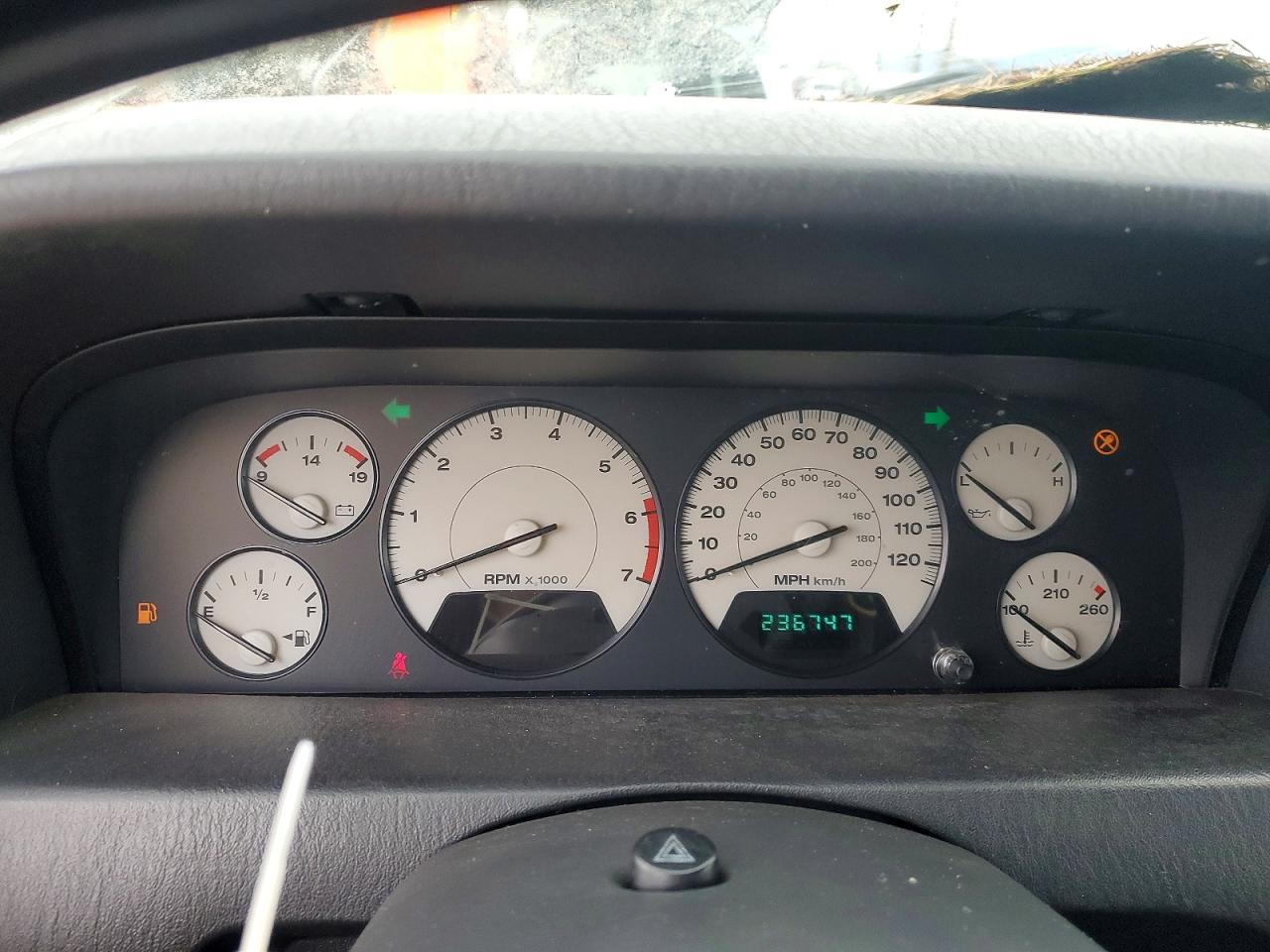 2004 Jeep Cherokee VIN 1J4GW58N94C296578 photo 9