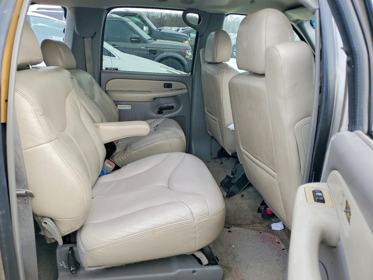 2001 GMC Yukon VIN 3GKFK16T41G112040 photo 11