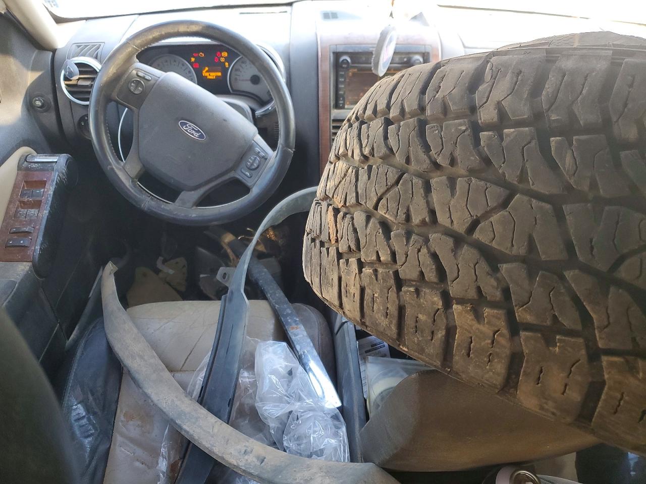 2010 Ford Explorer VIN 1FMEU7EE6AUA60927 photo 8
