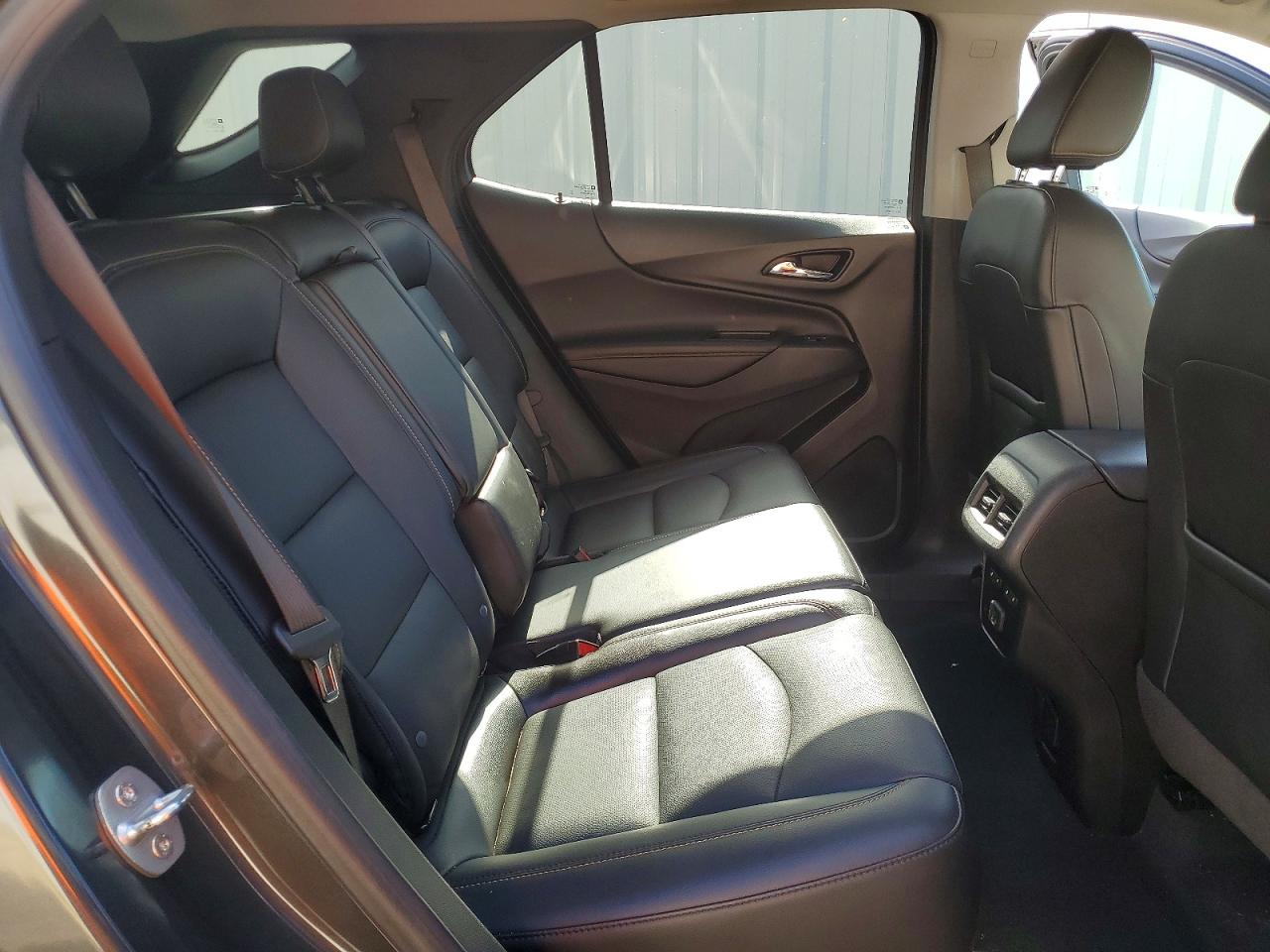 2021 Chev Equinox VIN 2GNAXXEV2M6150676 photo 11