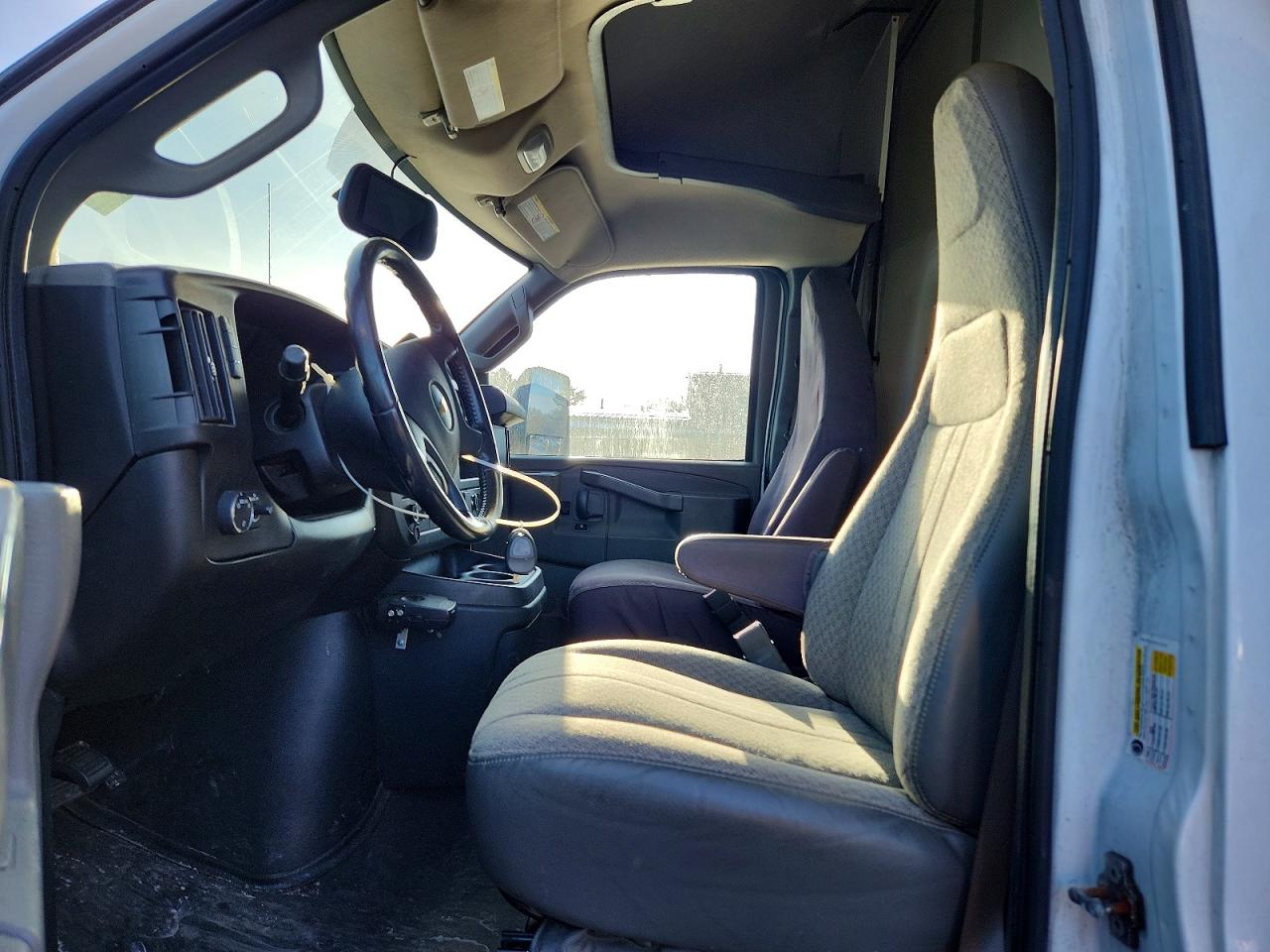 2021 CHEV Express VIN 1GB3GRC7XM1311980 photo 7