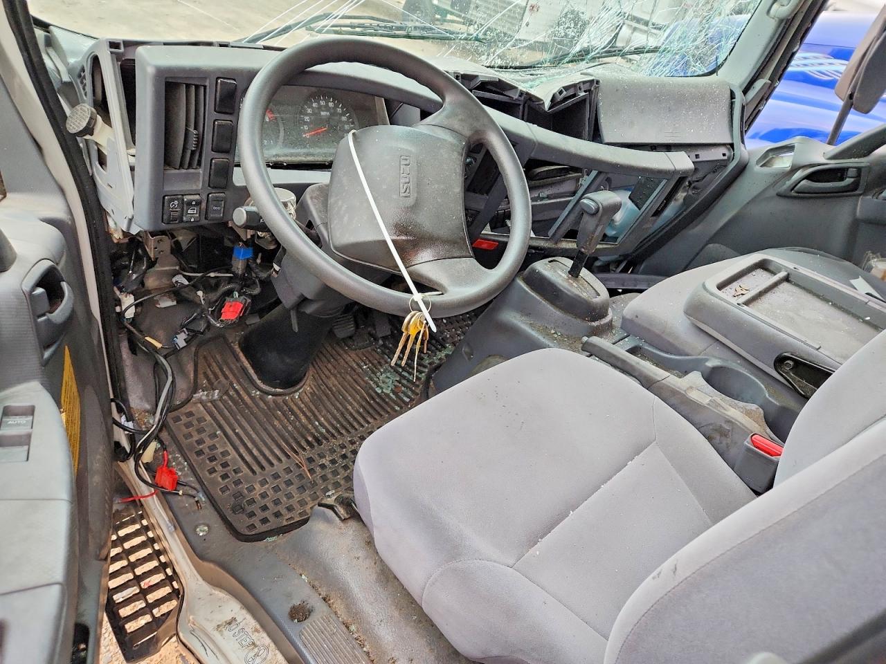 2021 Isuzu All models VIN 54DC4W1D8MS206260 photo 8