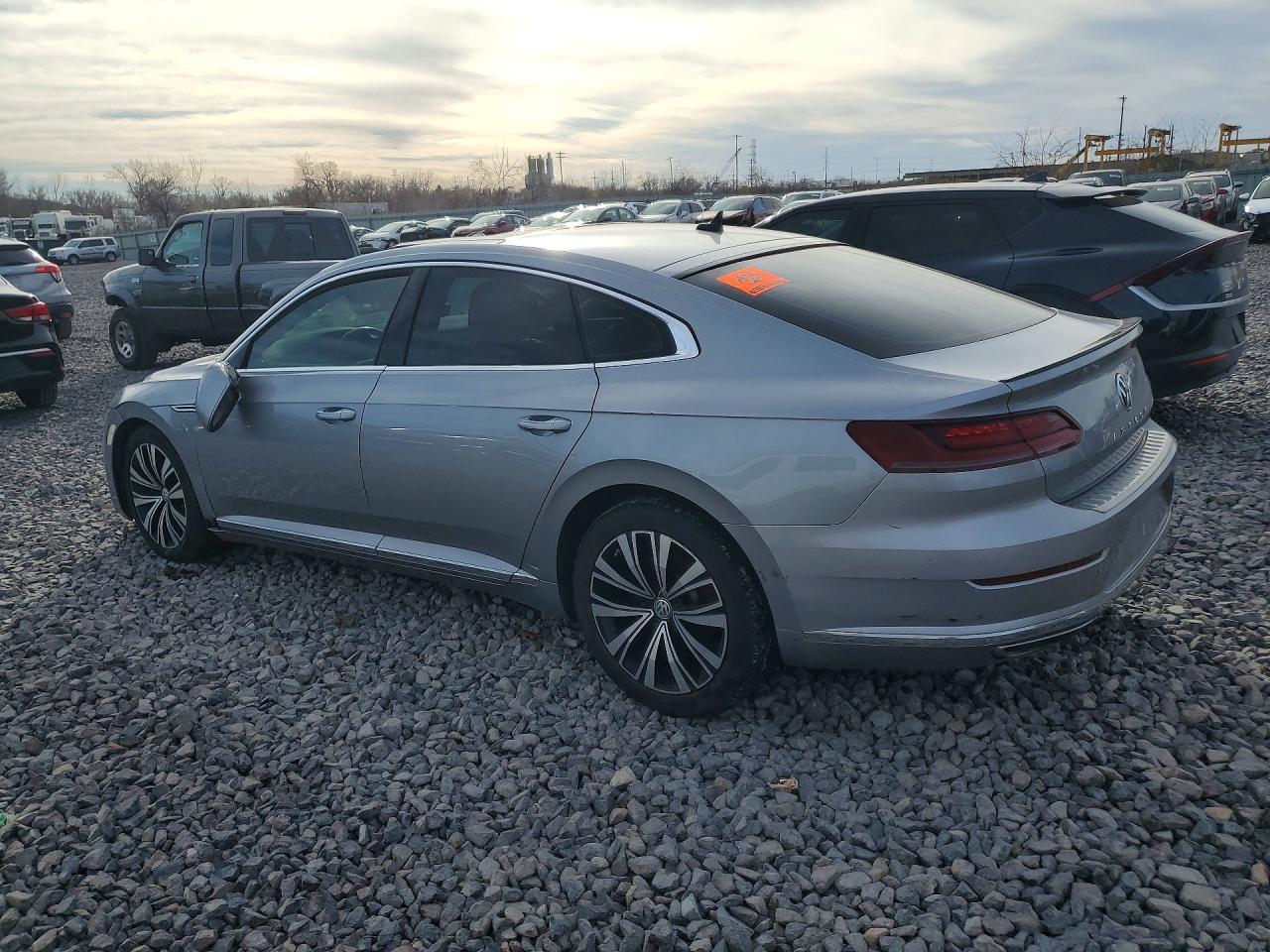 2020 Volkswagen Arteon VIN WVWCR7AN3LE017873 photo 2