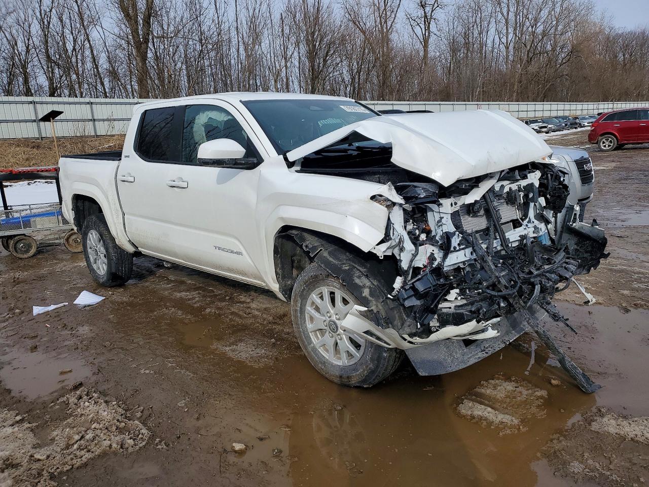 2026 Toyota Tacoma VIN 3TMKB5FN3TM058575 photo 4