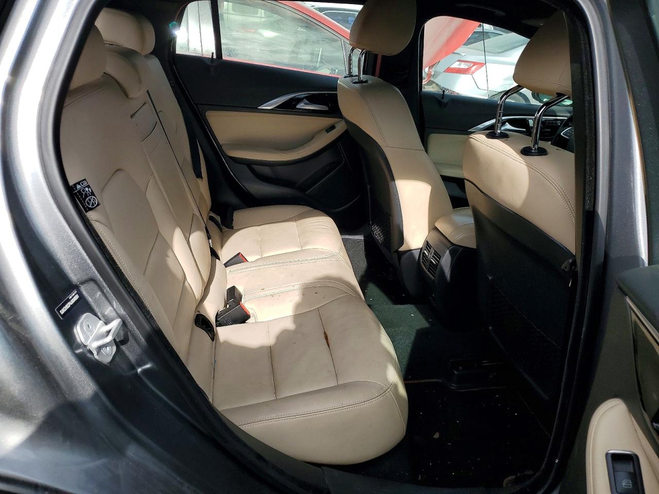 2018 INFINITI Qx30 VIN SJKCH5CP4JA046581 photo 10