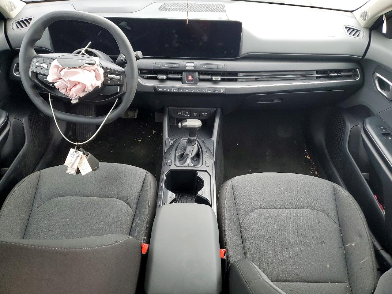 2025 Kia All other VIN 3KPFT4DE4SE039067 photo 8