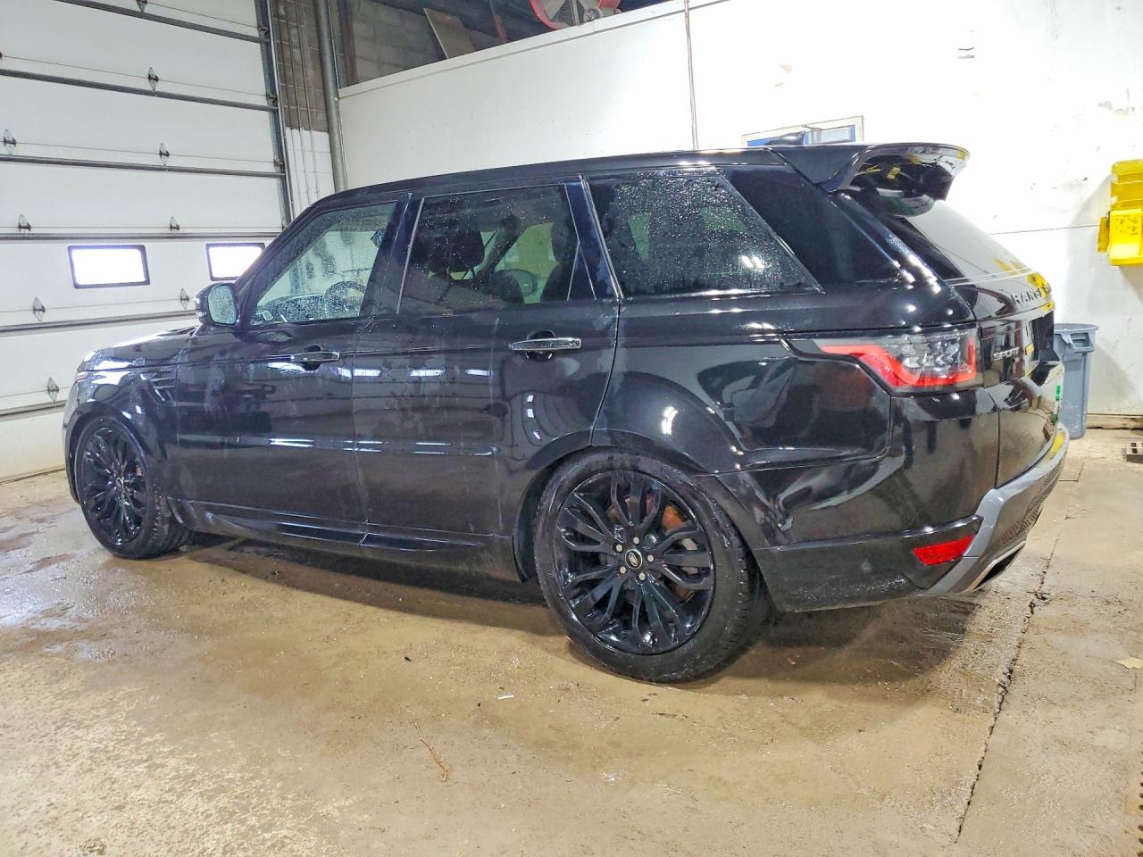 2022 Land Rangerover VIN SALWR2SU6NA200032 photo 2