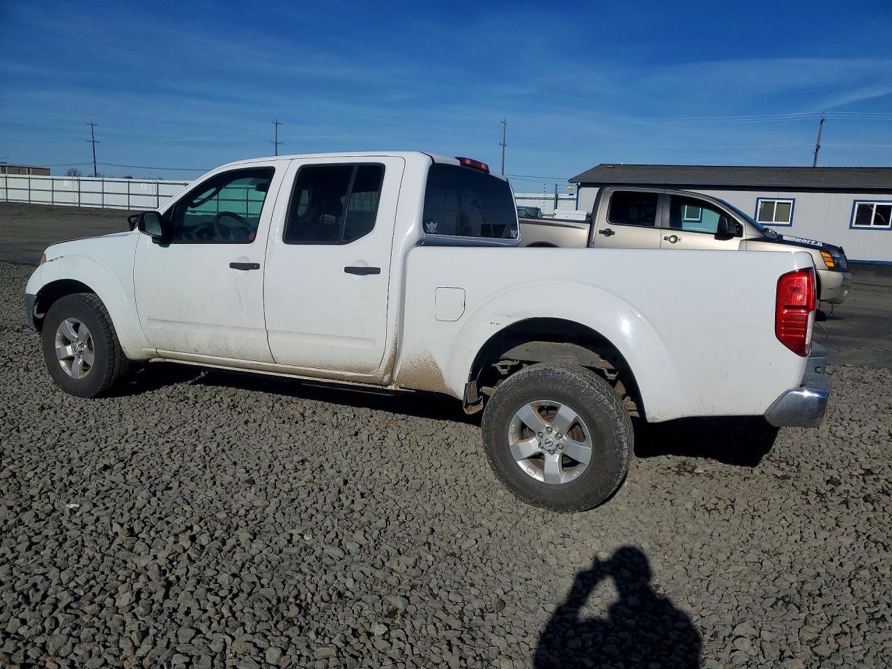2010 NISS Frontier VIN 1N6AD0FV0AC423833 photo 2