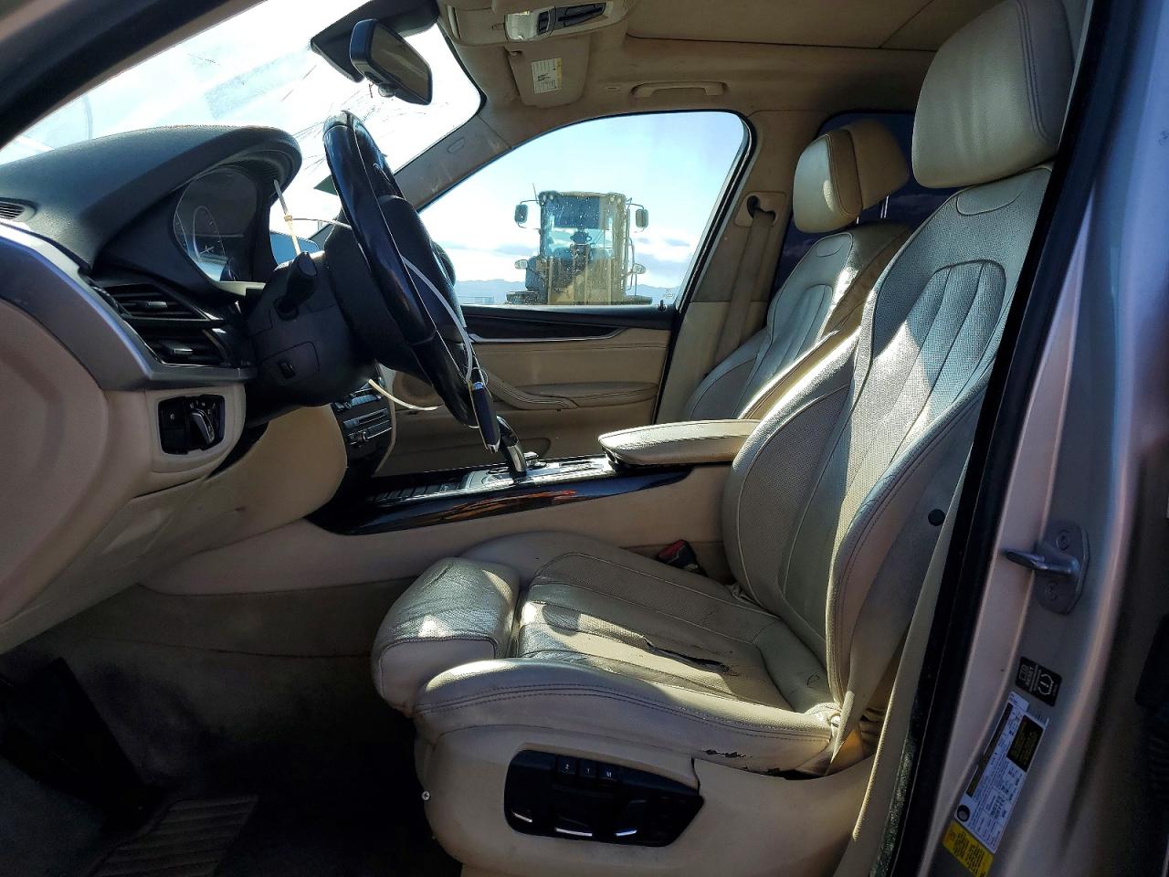 2014 BMW X5 VIN 5UXKR2C50E0H33935 photo 7