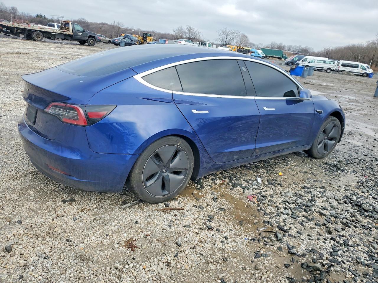 2019 Tesla Model 3 VIN 5YJ3E1EA1KF299492 photo 3