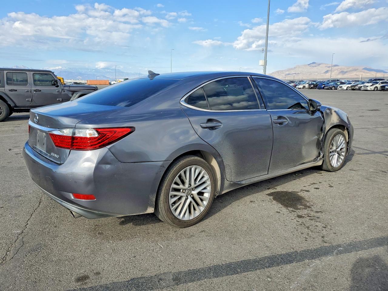 2013 Lexus ES350 VIN JTHBK1GG1D2049728 photo 3