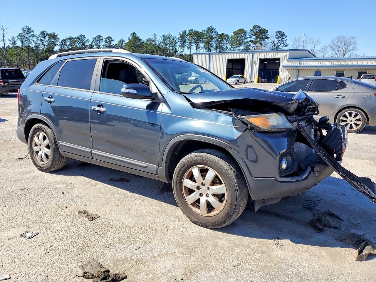 2012 Kia Sorento VIN 5XYKT4A62CG188609 photo 4