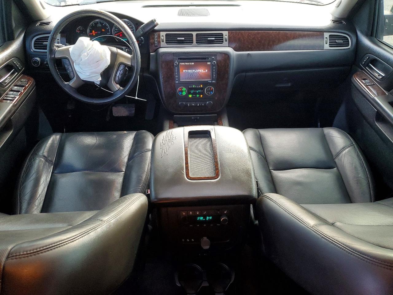 2013 GMC Yukon VIN 1GKS1MEF2DR359821 photo 8