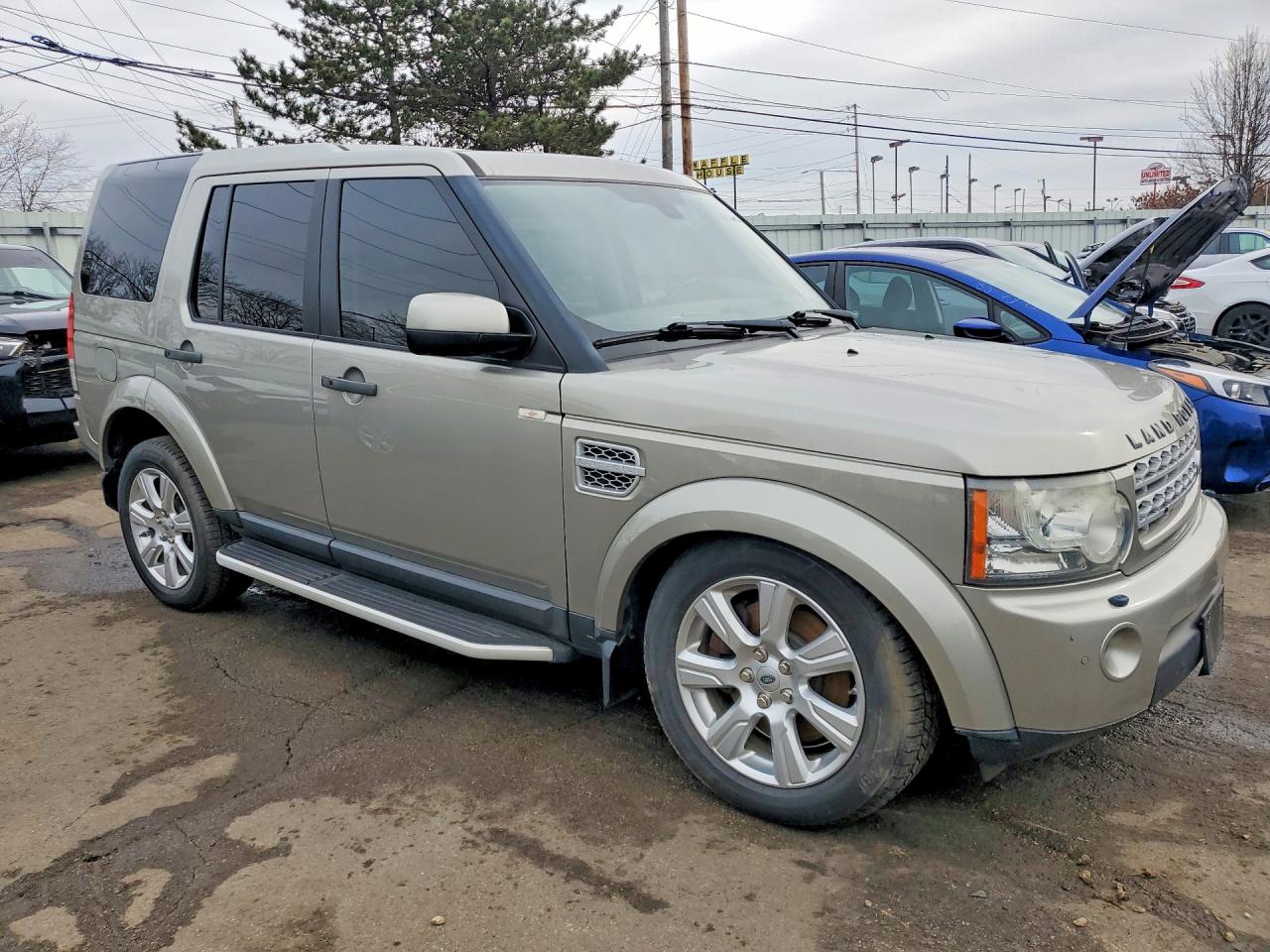 2013 Land Lr4 VIN SALAK2D45DA666447 photo 4
