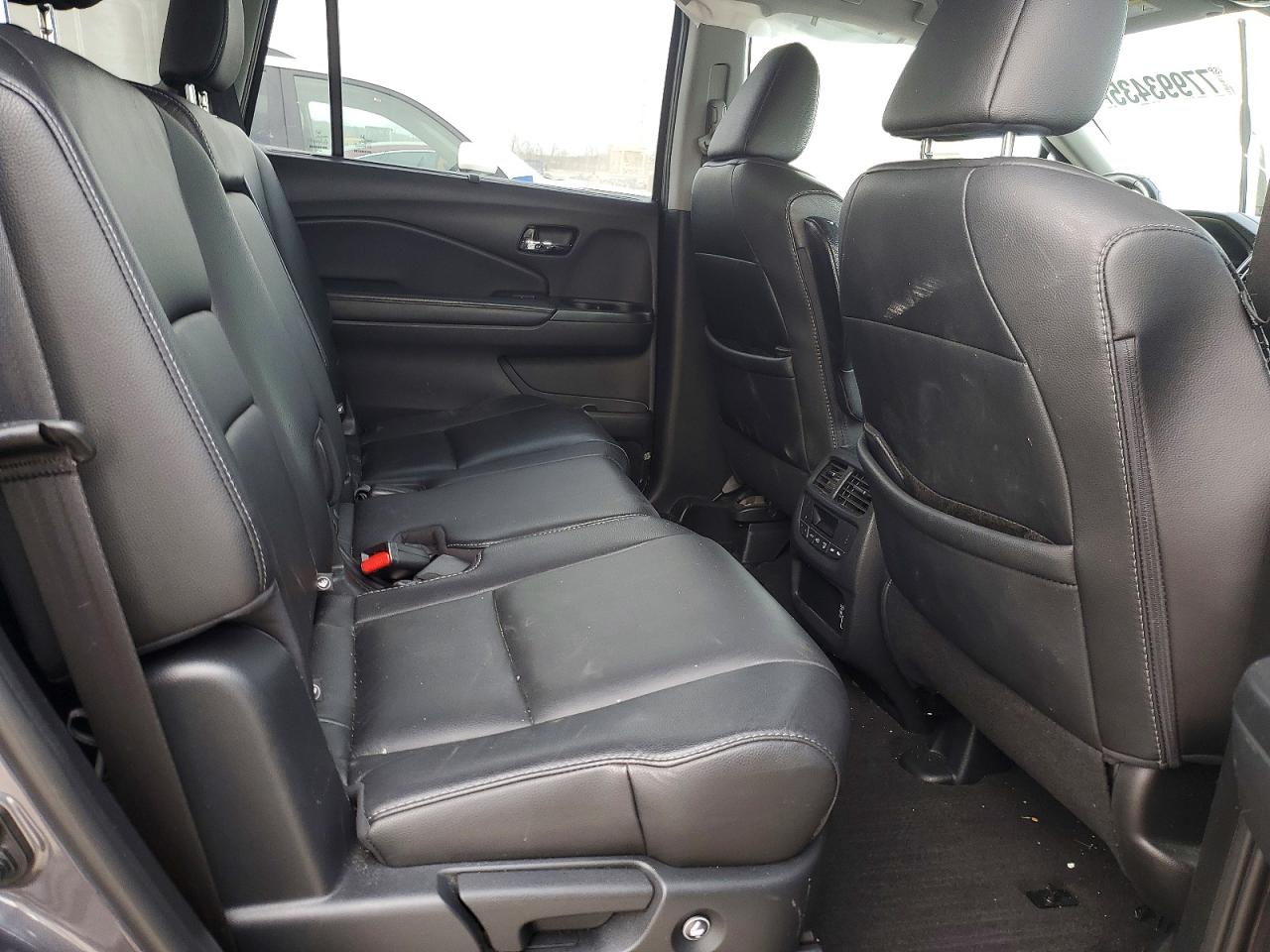 2019 Honda Pilot VIN 5FNYF6H59KB046600 photo 11