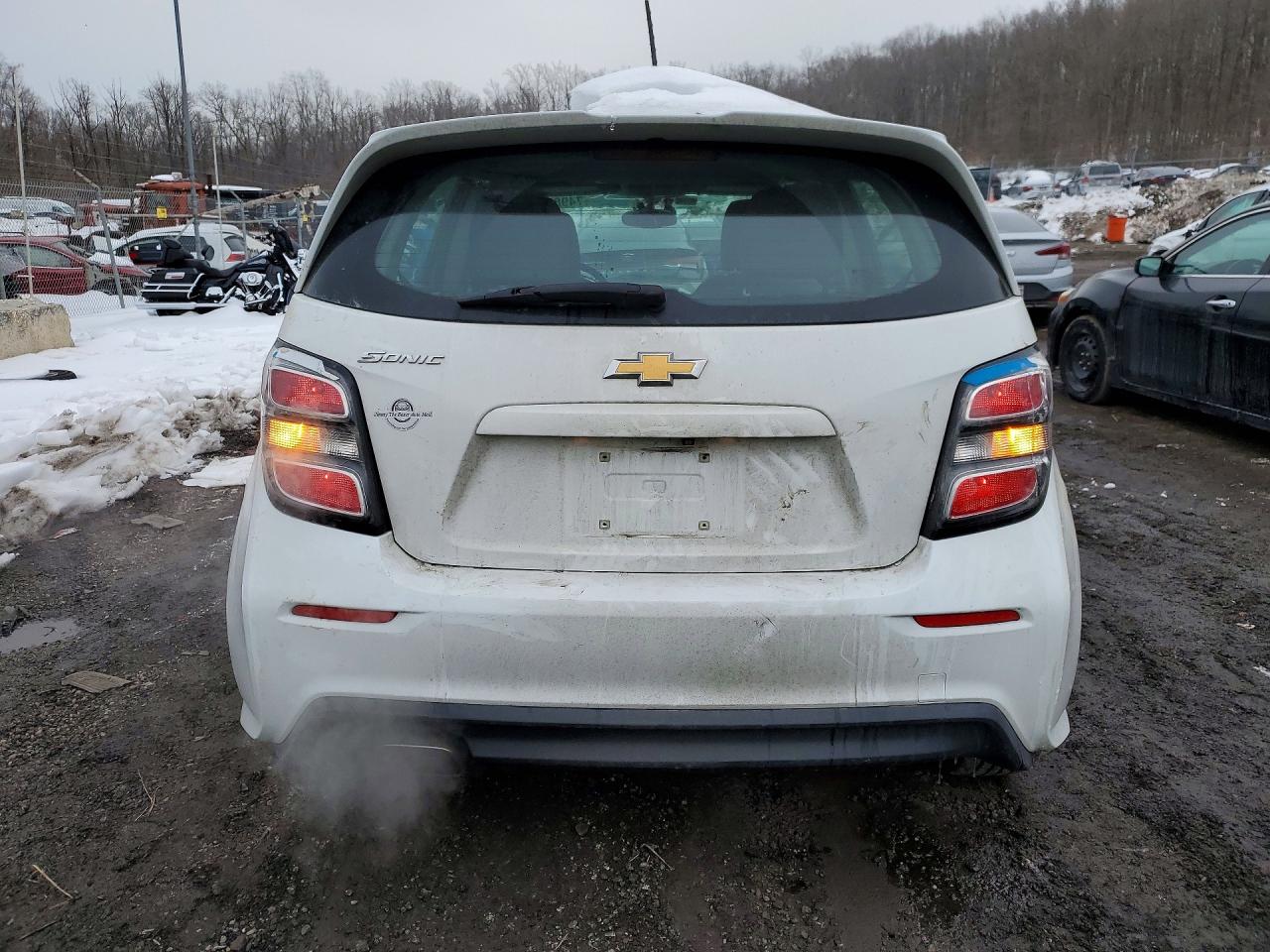 2017 Chev Sonic VIN 1G1JG6SG1H4161743 photo 6