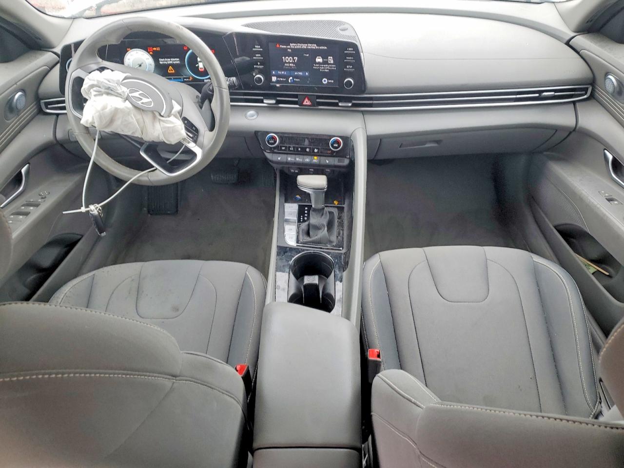 2022 Hyundai Elantra VIN 5NPLS4AG5NH068136 photo 8