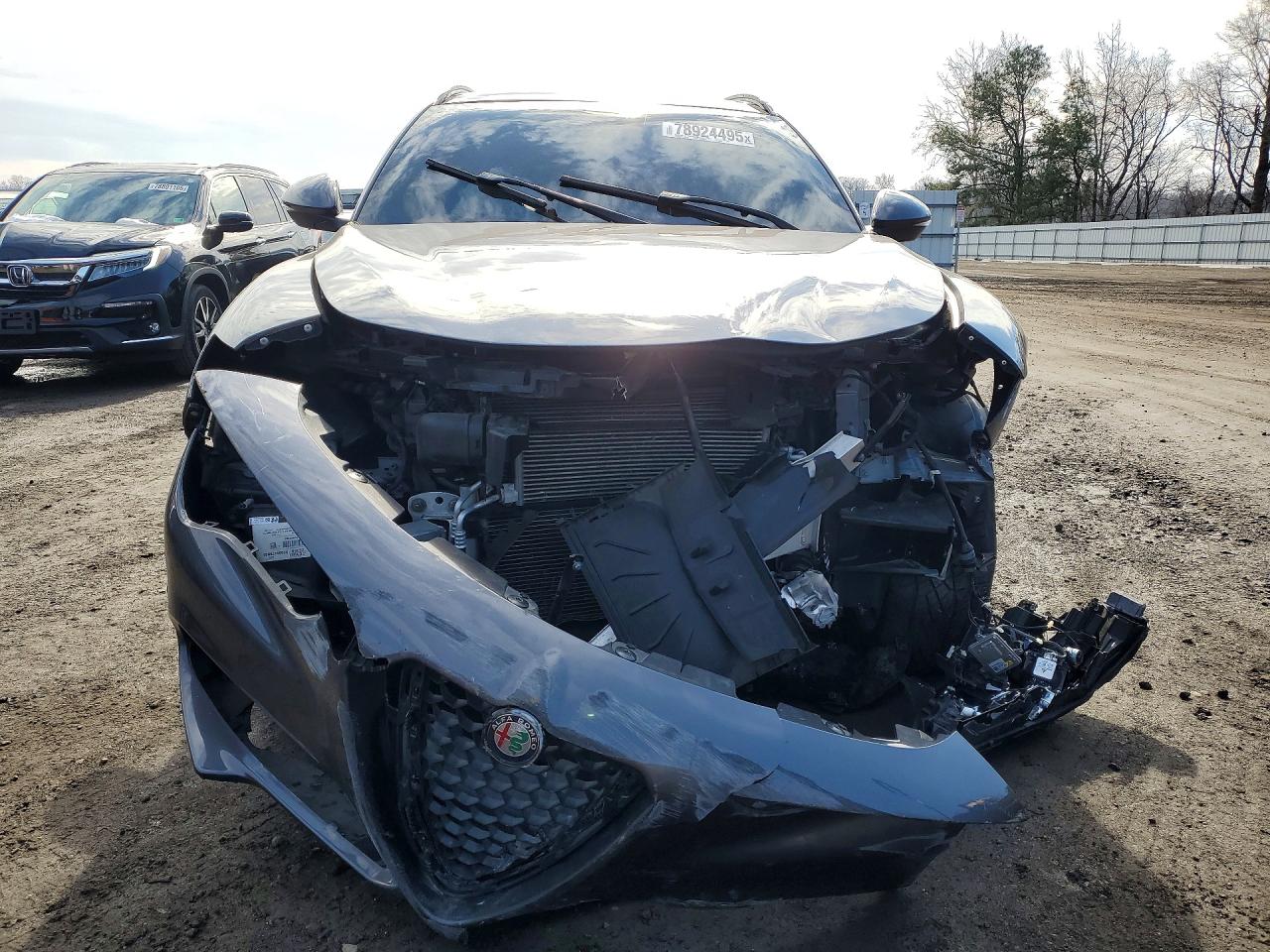 2019 Alfa Stelvio VIN ZASPAKBN7K7C50689 photo 5