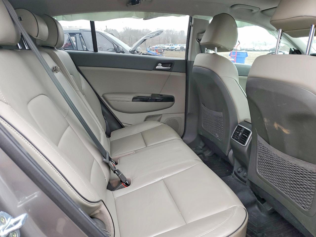 2018 Kia Sportage VIN KNDPNCAC4J7400226 photo 11