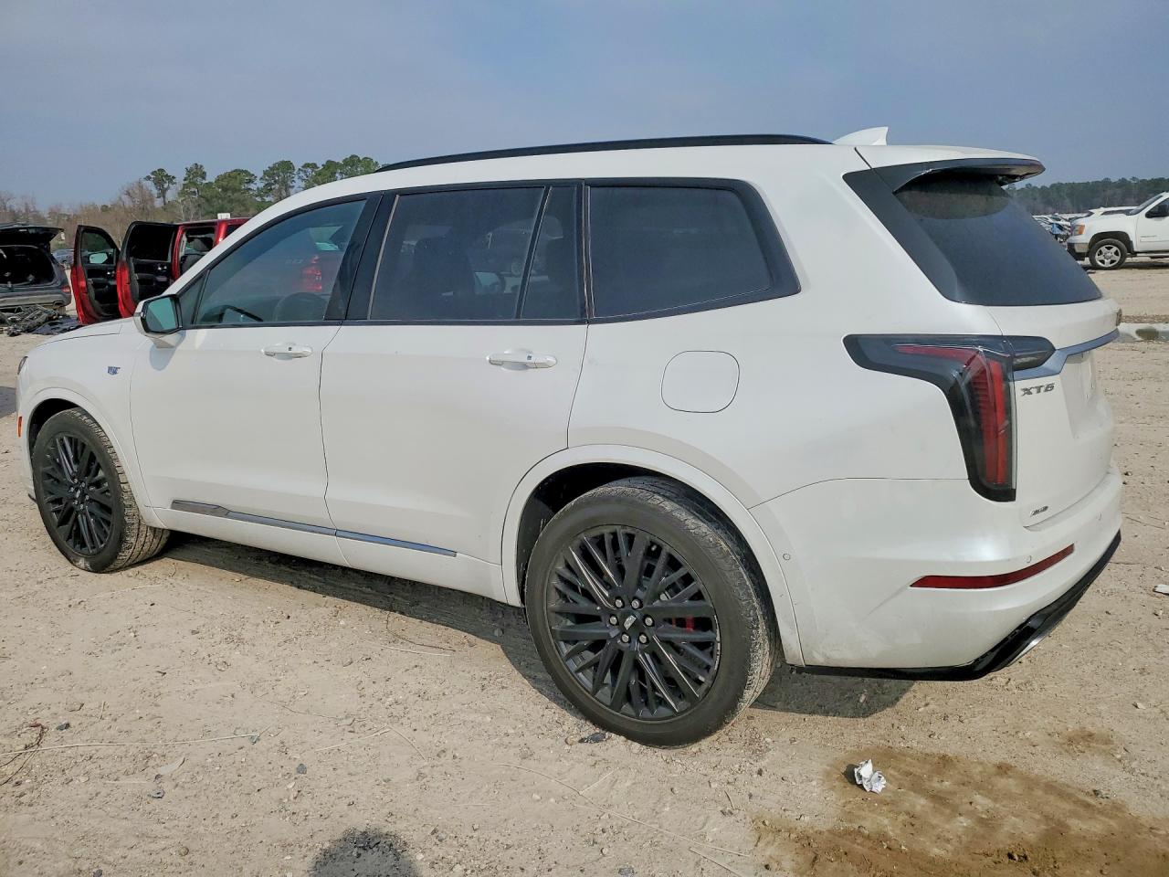 2023 Cadillac Xt6 VIN 1GYKPGRS3PZ126080 photo 2