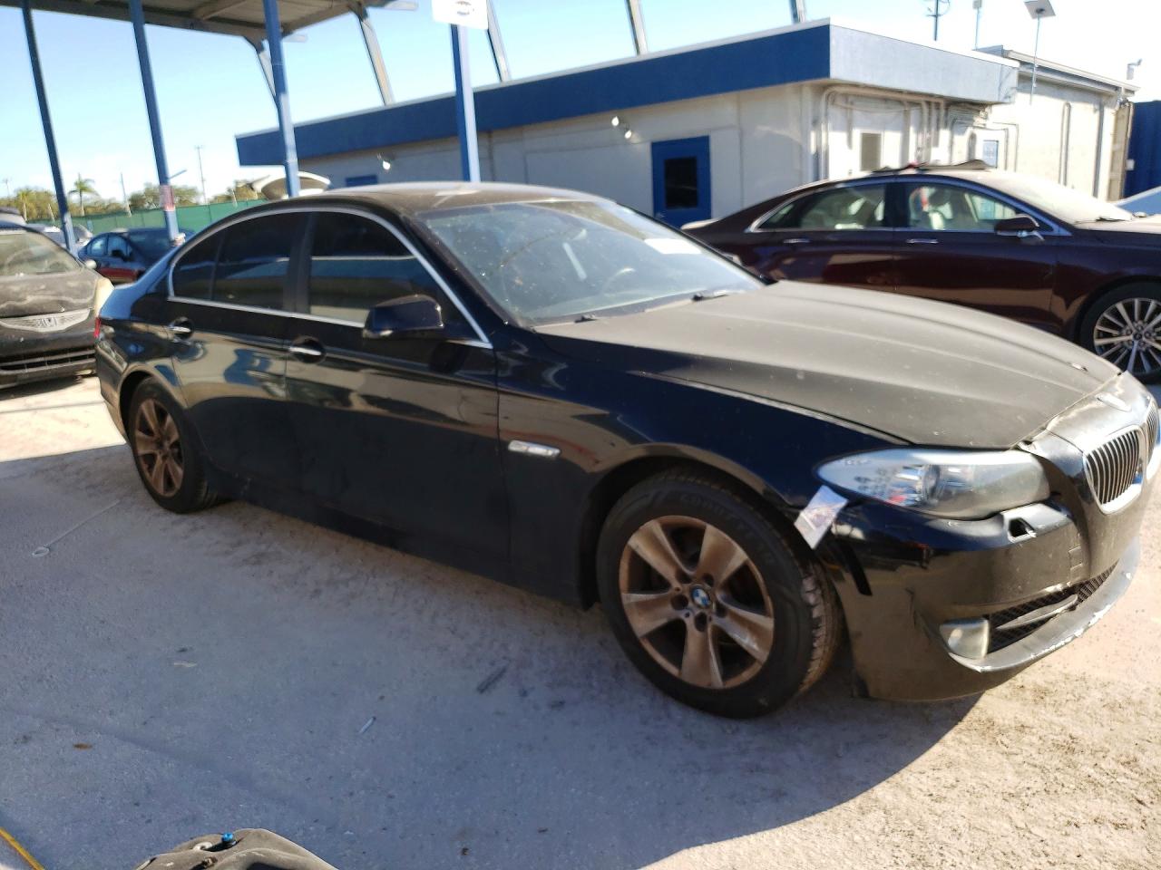 2013 BMW 5 series VIN WBAXG5C58DD234784 photo 4