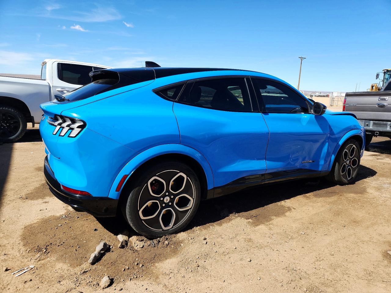 2021 Ford Mustang VIN 3FMTK4SE0MME02882 photo 3