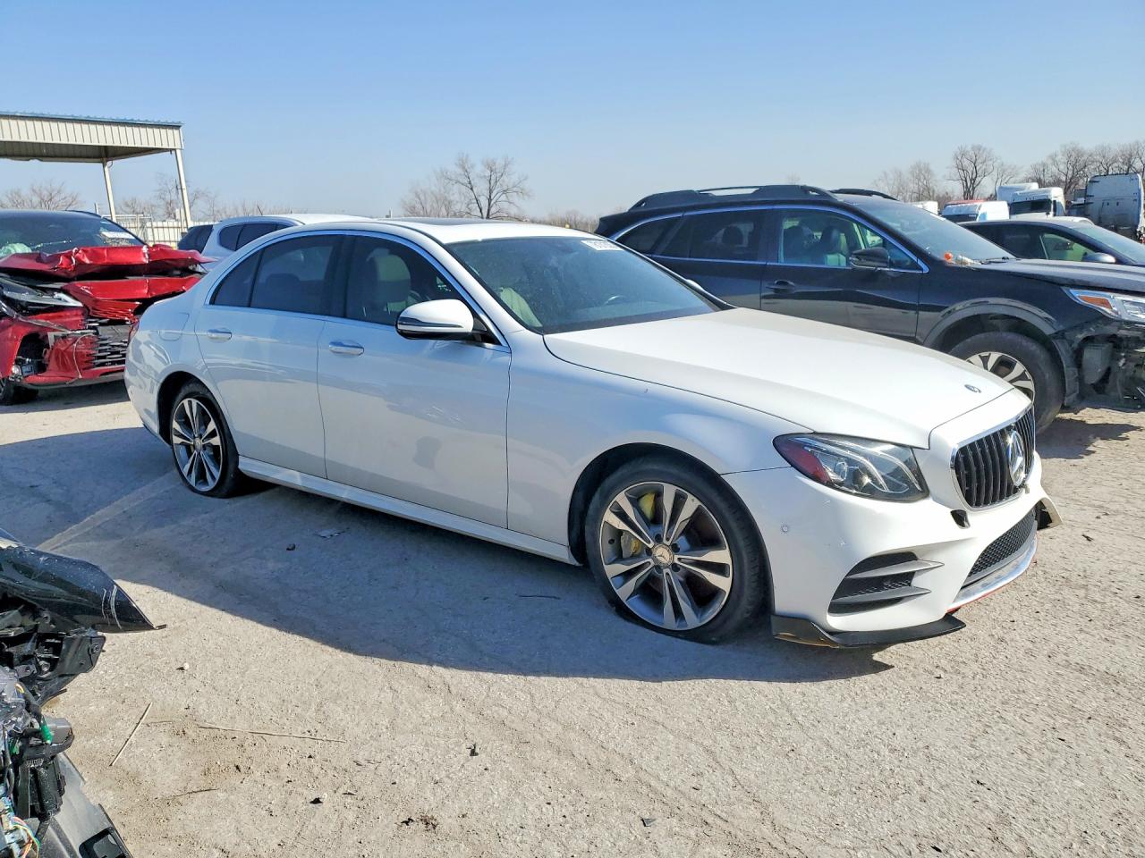 2017 Mercedes-Benz E-class VIN WDDZF4JB7HA089932 photo 4