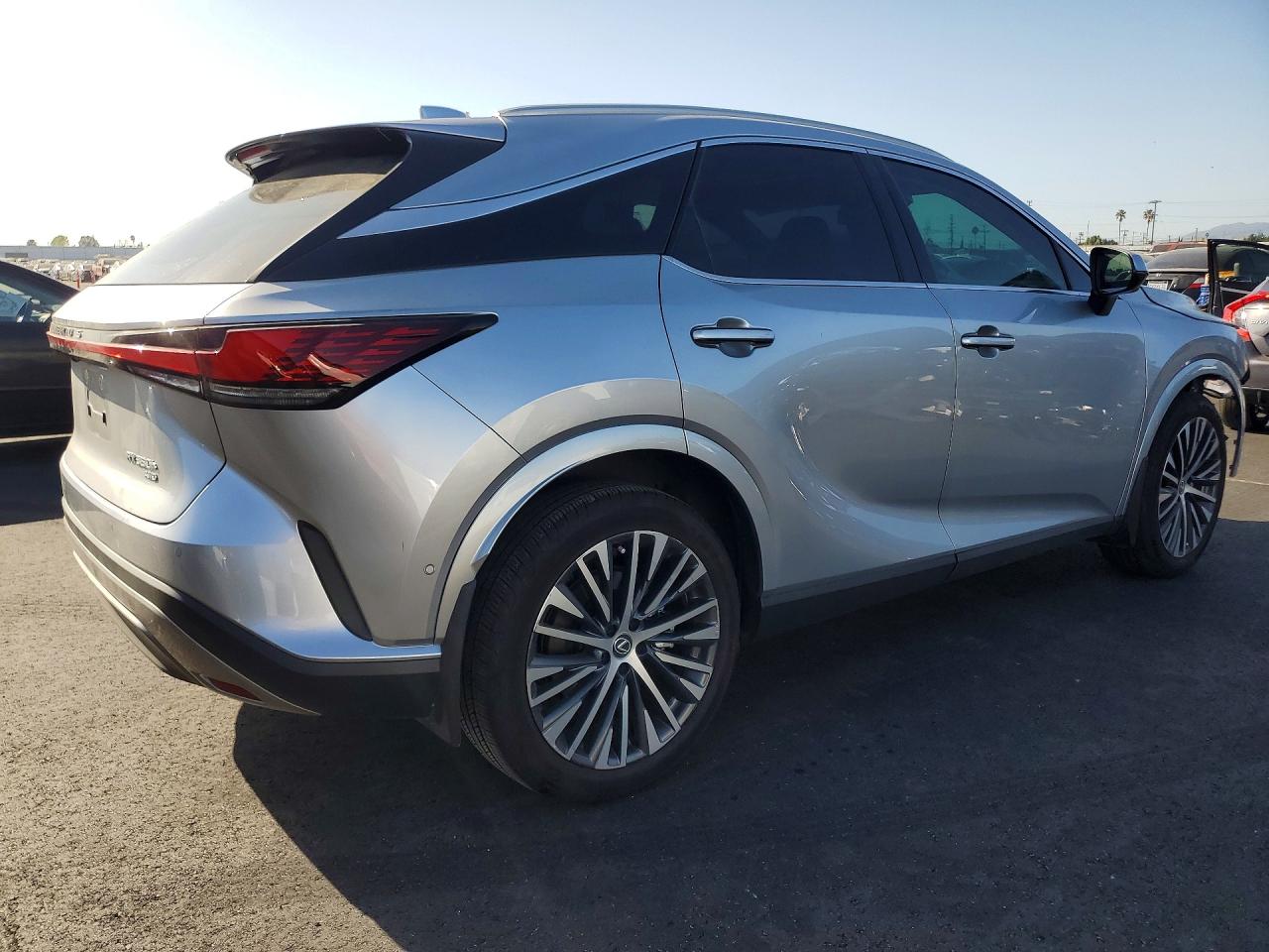 2024 Lexus Rx 350h ba VIN 2T2BBMCA0RC057229 photo 3