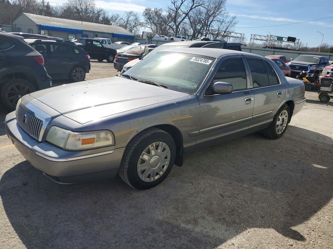 2006 Mercury Grmarquis VIN 2MEFM74V76X606613 photo 1