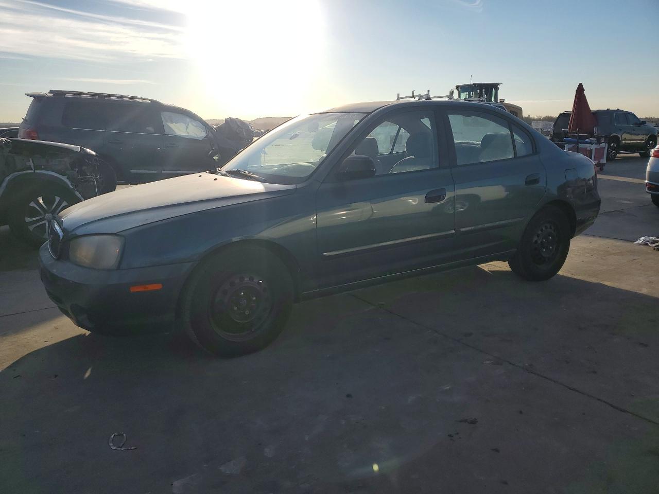 2003 HYUNDAI Elantra VIN KMHDN45D53U615576 photo 1