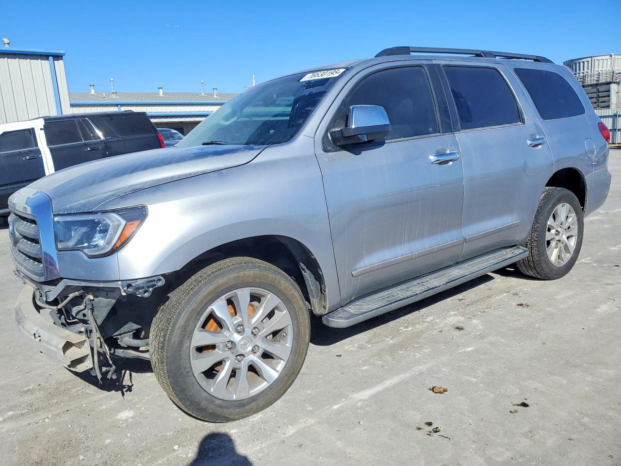 2013 Toyota Sequoia VIN 5TDKY5G17DS046344 photo 1