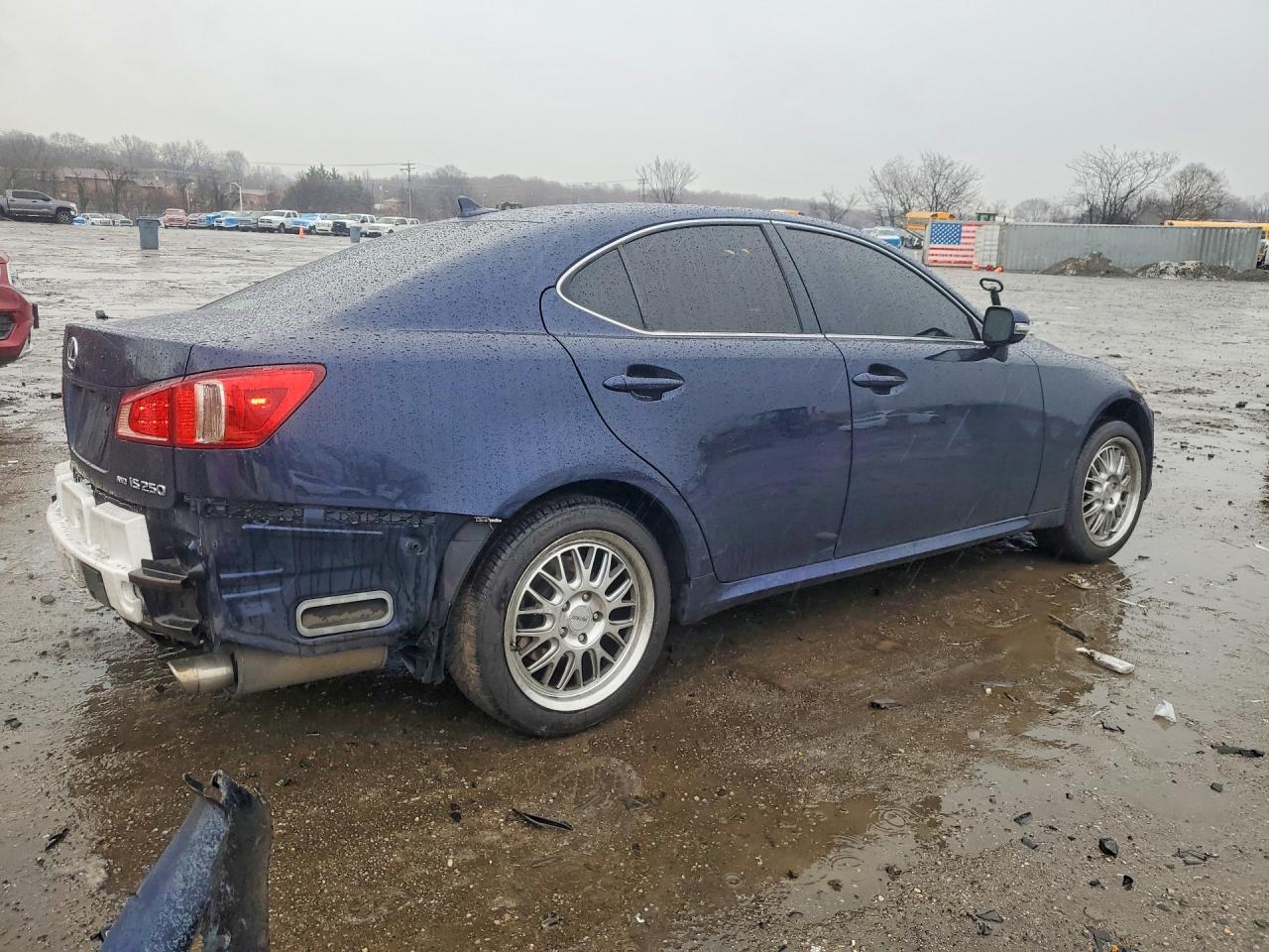 2013 Lexus Is VIN JTHCF5C27D5063738 photo 3
