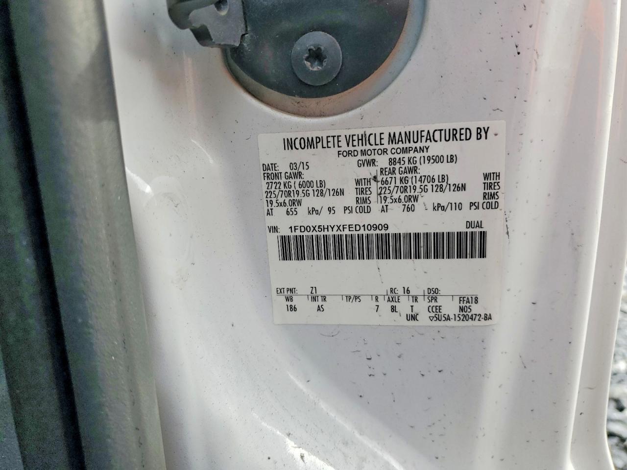 2015 Ford F550 supe VIN 1FD0X5HYXFED10909 photo 12