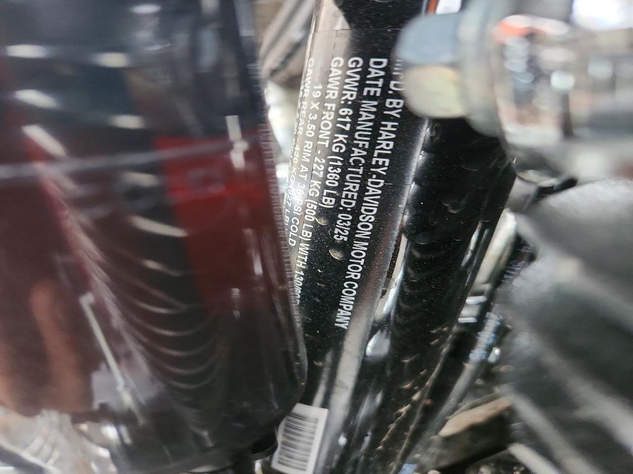2025 Harley Fl VIN 1HD1KH711SB617750 photo 9
