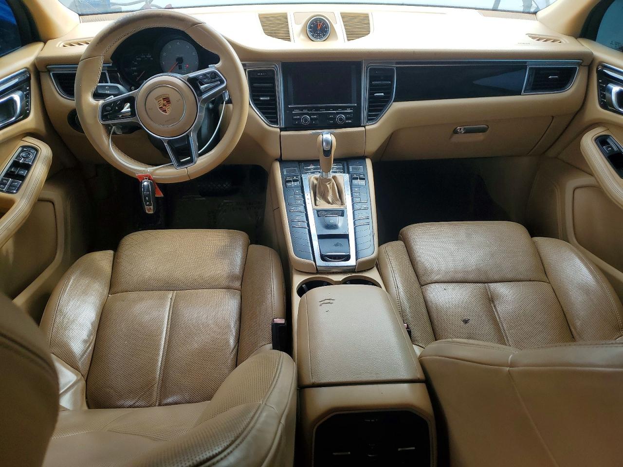 2016 Porsche Macan VIN WP1AB2A50GLB50282 photo 8