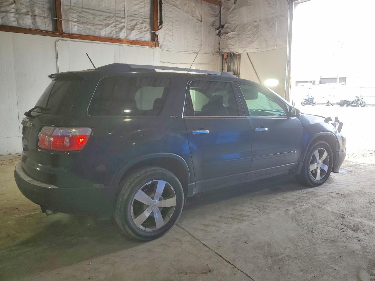 2010 GMC Acadia VIN 1GKLRMEDXAJ146900 photo 3