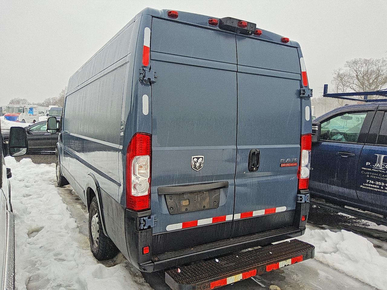 2020 Ram Promaster VIN 3C6URVJG9LE139787 photo 2