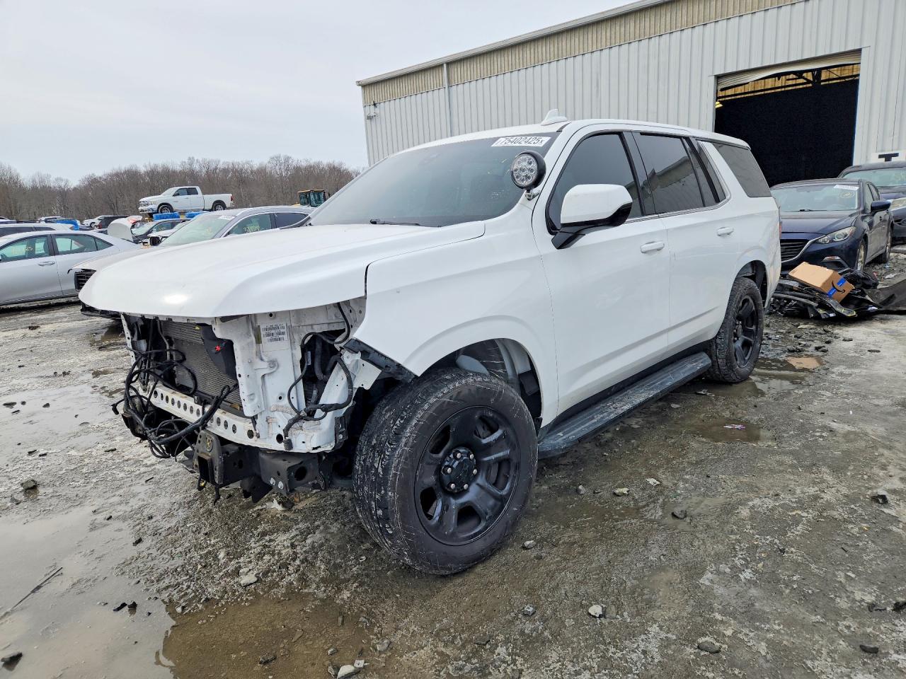2022 Chevrolet Tahoe VIN 1GNSCLED1NR170374 photo 1