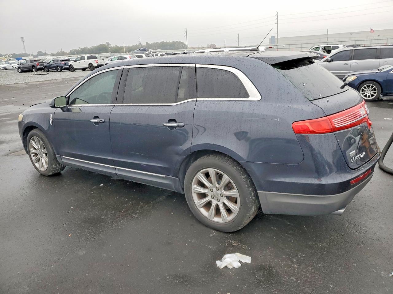 2014 LINCOLN Mkt VIN 2LMHJ5AT9EBL52098 photo 2