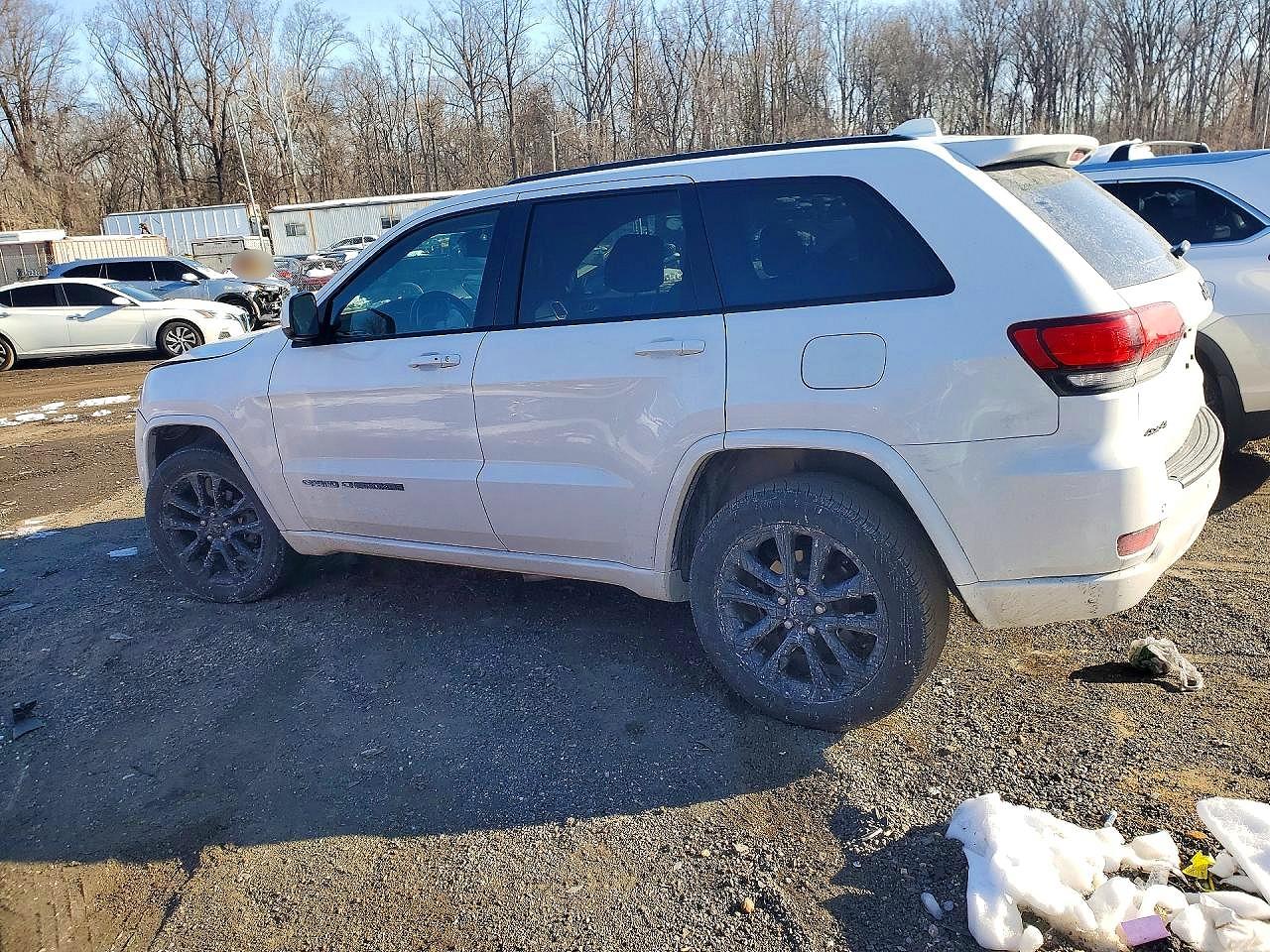 2020 Jeep Grand cher VIN 1C4RJFAGXLC377621 photo 2