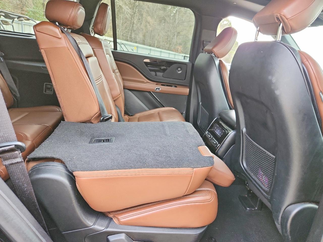 2021 LINCOLN Aviator VIN 5LM5J7XC4MGL02280 photo 11