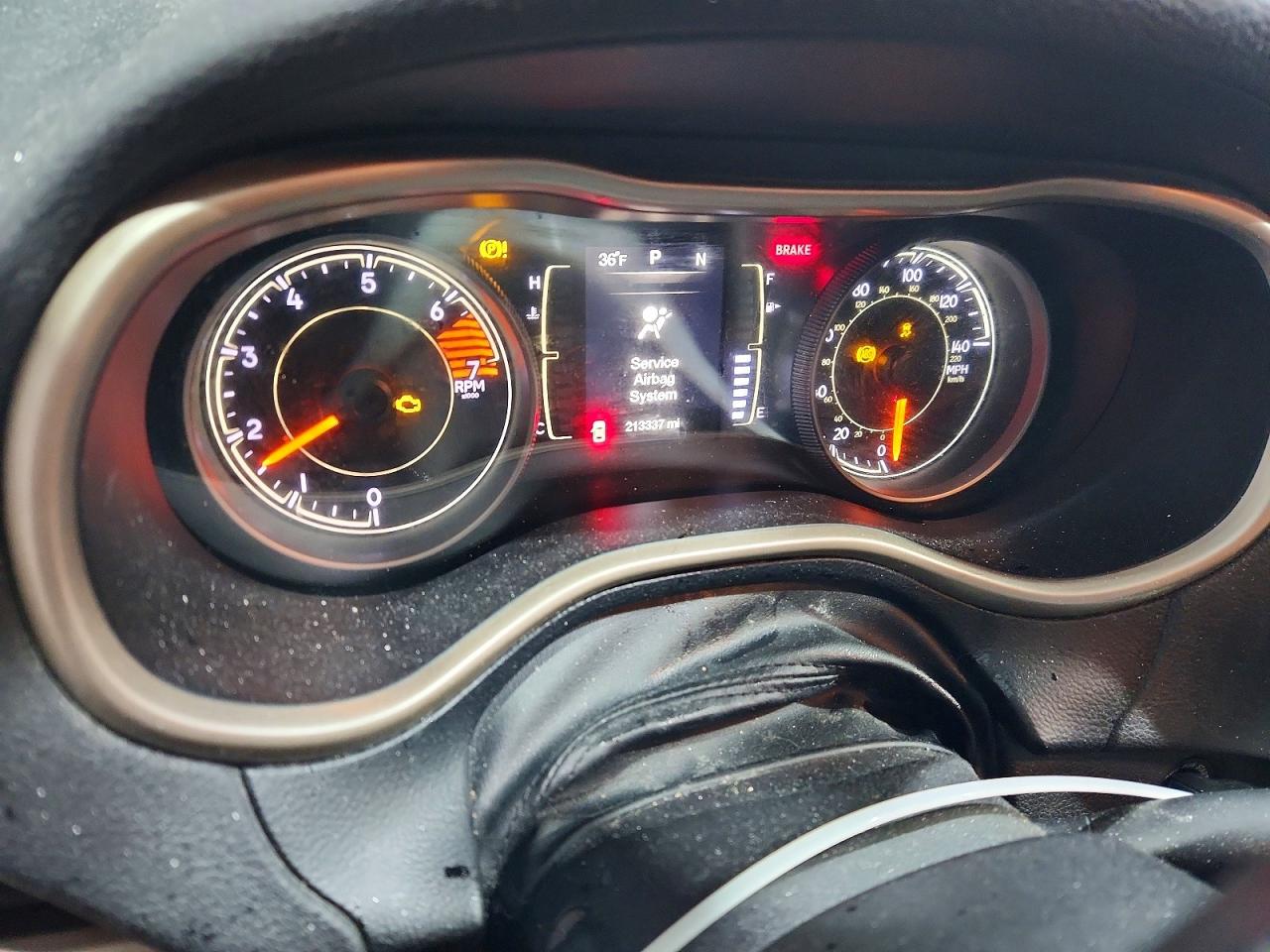 2016 Jeep Grand cher VIN 1C4PJMCB1GW310889 photo 9
