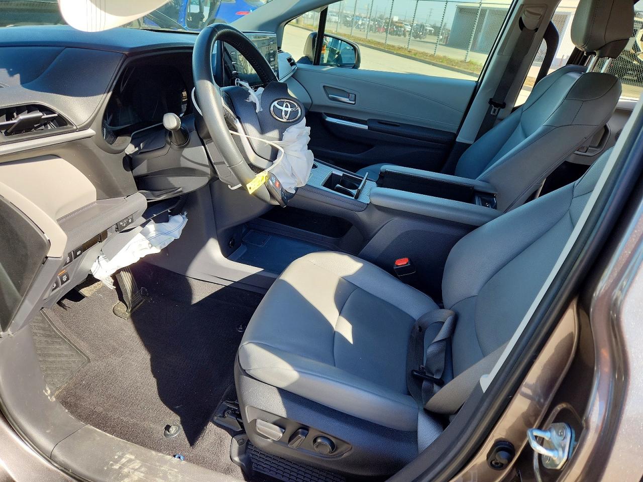 2024 Toyota Sienna VIN 5TDYSKFC8RS124909 photo 7