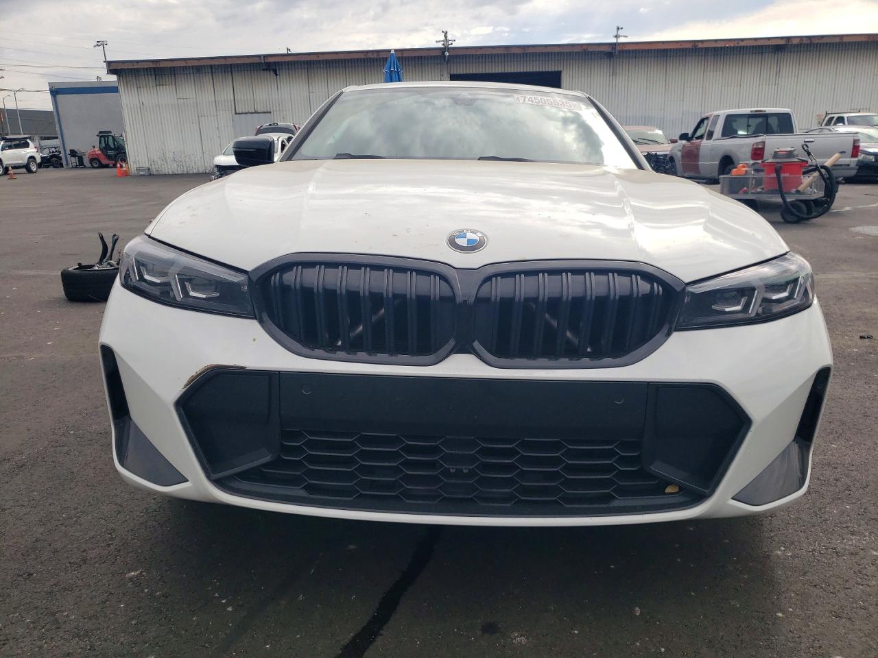 2025 BMW 3 series VIN 3MW69CW02S8F41775 photo 5