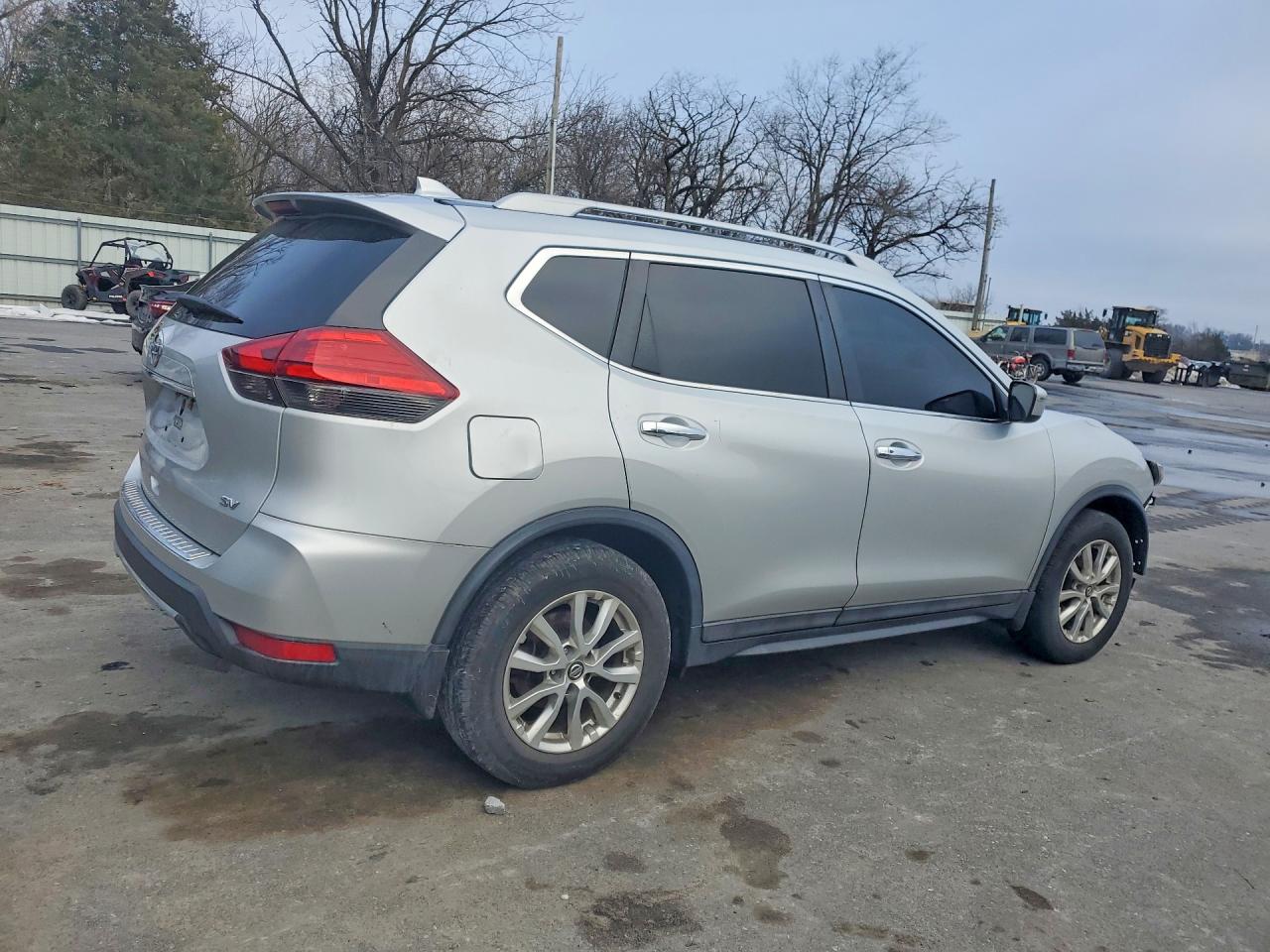 2017 Nissan Rogue VIN 5N1AT2MT9HC733276 photo 3