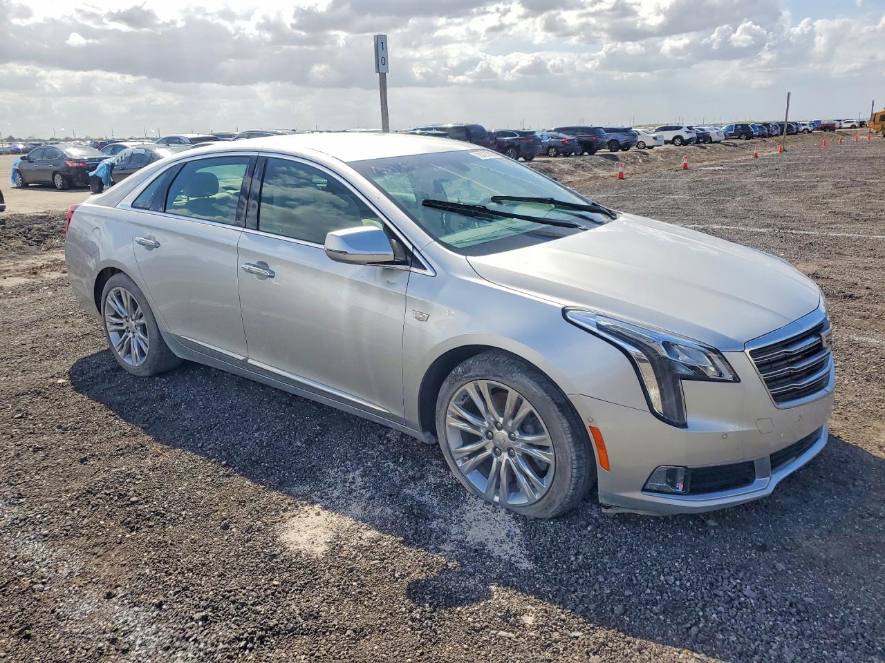 2019 Cadillac Xts VIN 2G61M5S34K9152758 photo 4