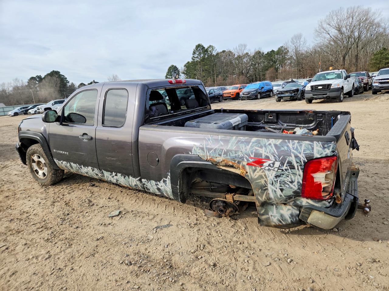 2010 Chevrolet All models VIN 1GCSKSE30AZ114305 photo 2