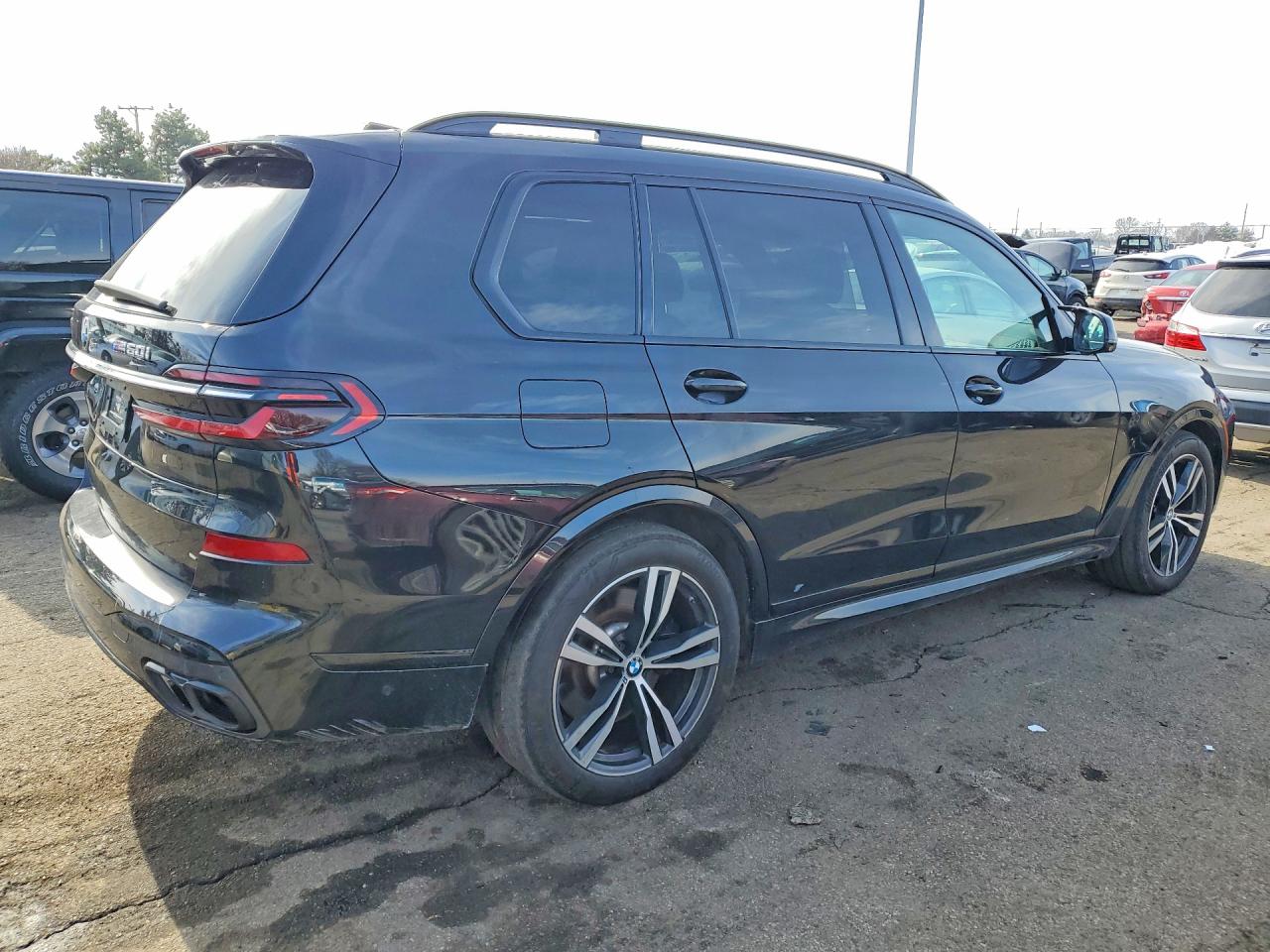 2023 BMW X7 m60i VIN 5UX33EM0XP9N47020 photo 3