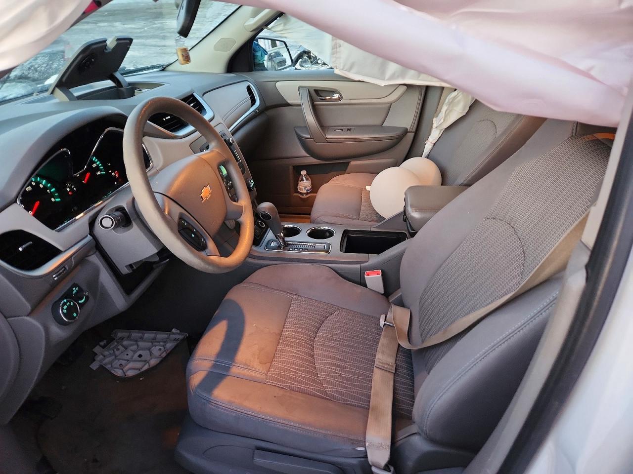 2016 Chevrolet Traverse VIN 1GNKRFED4GJ137273 photo 7